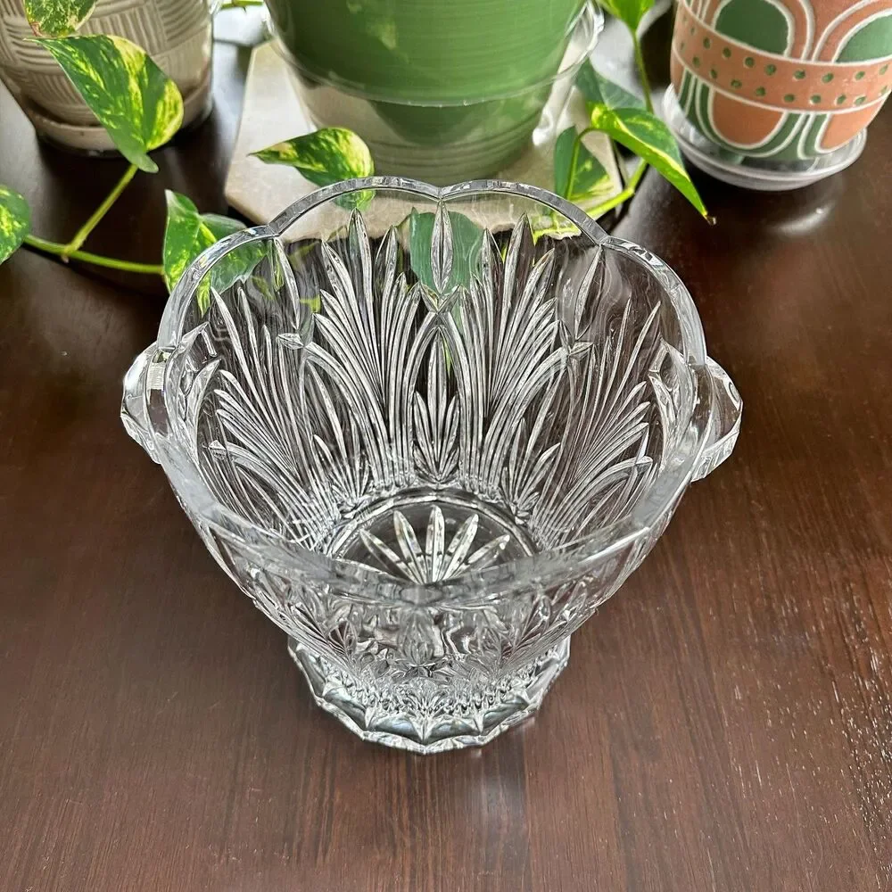 Bohemia 24% Lead Crystal Ice Bucket w/ Vertical Leaf Pattern Champagne Chiller